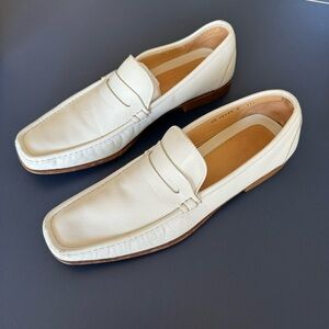 White Salvatore Ferragamo Calfskin Shoes sz-11.5
